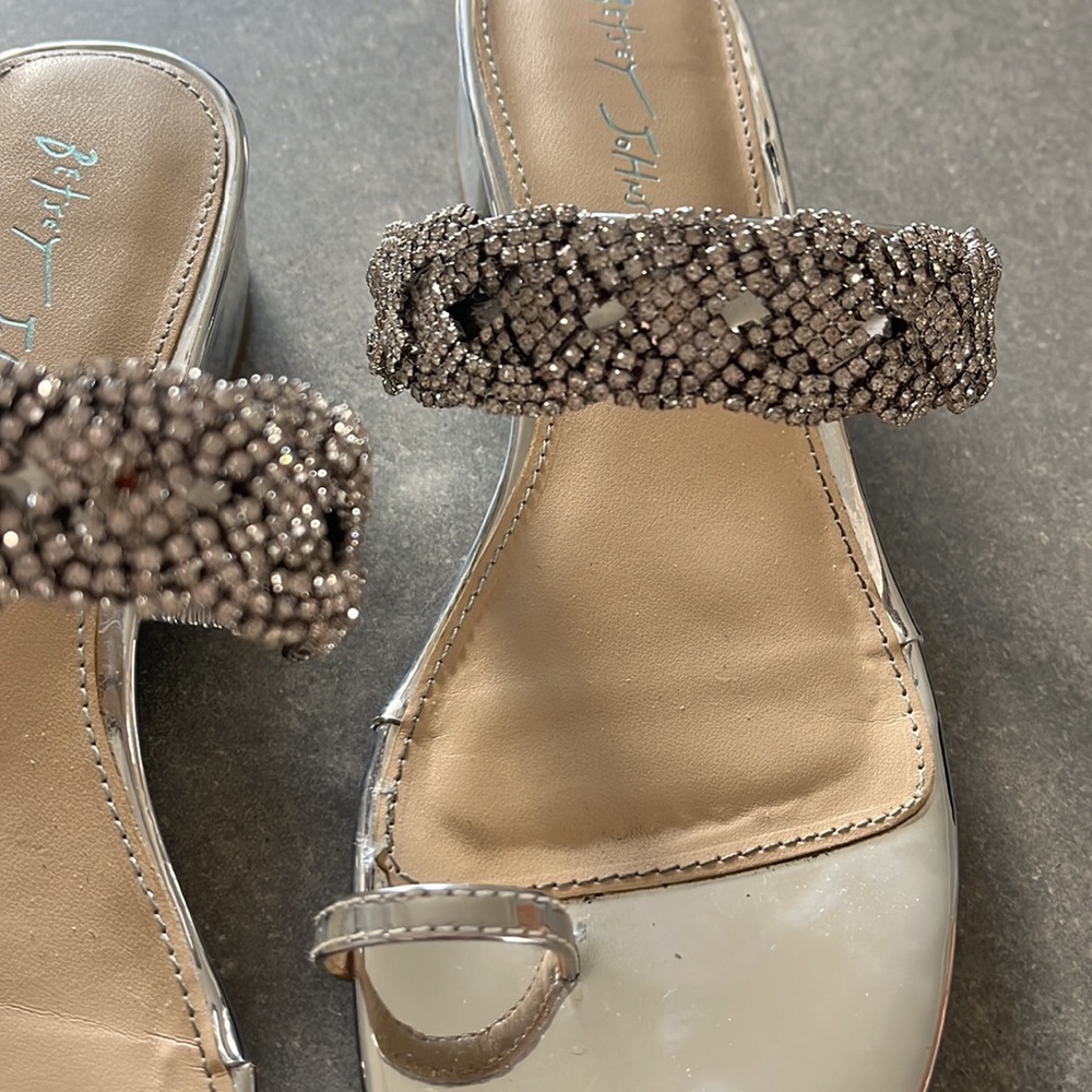 Beaty Johnson Sandals View 4